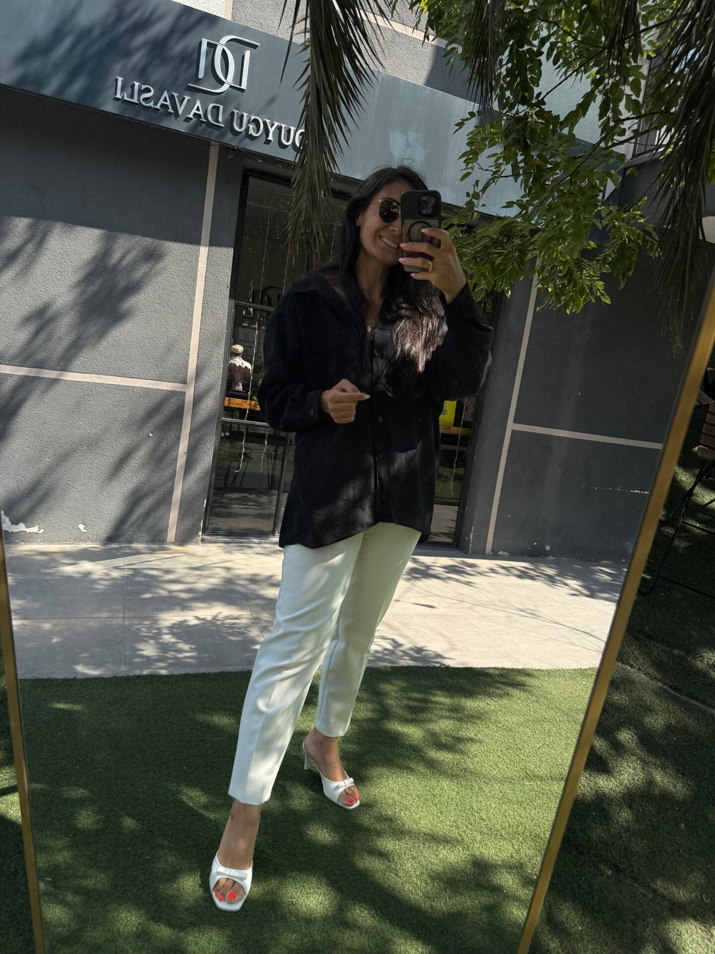 Siyah Tensel Kumaş Düşük Omuzlu Oversize Gömlek